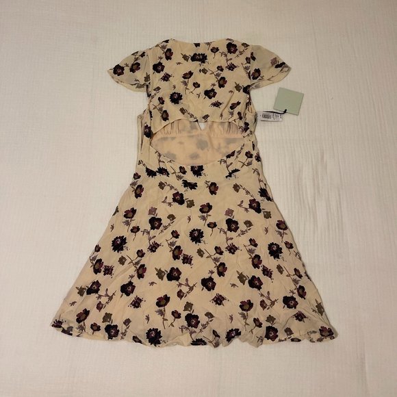 Aritzia Sunday Best NWT Rand Dress - Picture 4 of 4